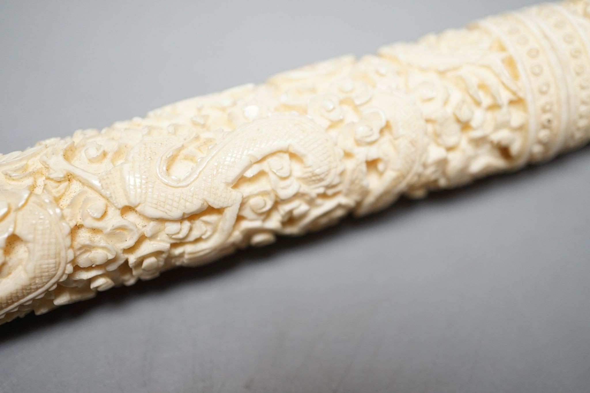 A Chinese export ivory needle case., 16 cms long.